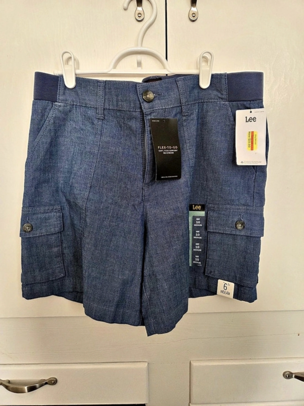 Lee Women's Chambray Shorts in Blue Size 10M NWT